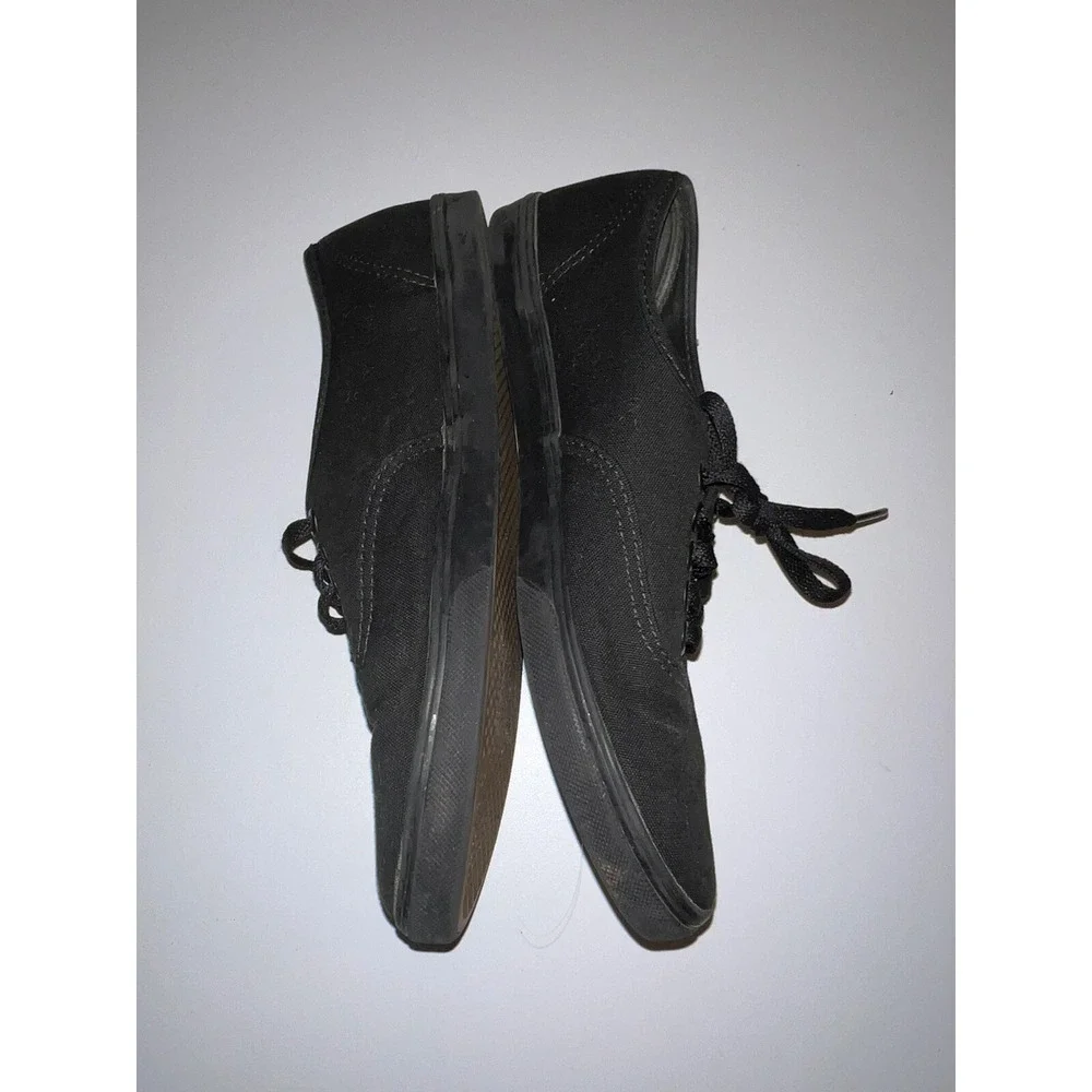 Vans Off The Wall shoes. Men's 7, Women's 8.5